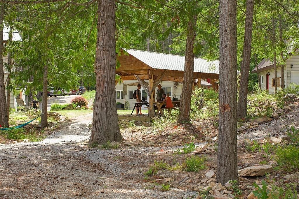Photo of Others in Kaslo