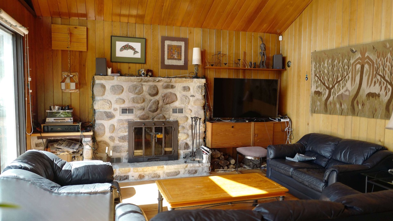 Photo of Livingroom in St-Adolphe-d'Howard