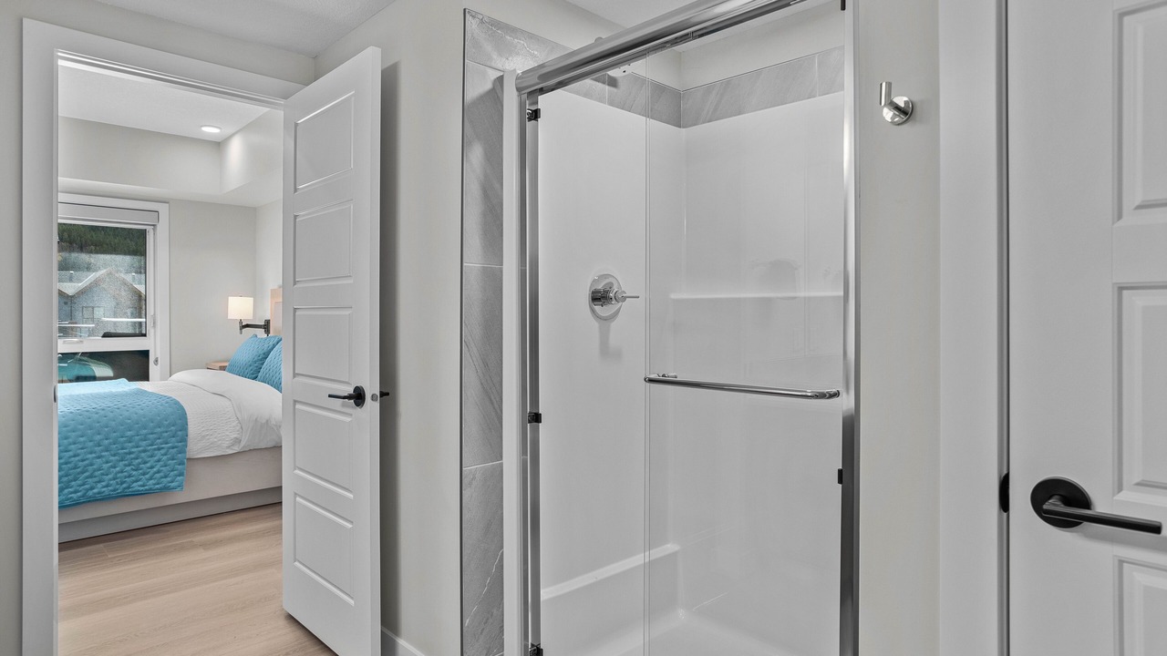 Photo of Bathroom in Bighorn No. 8