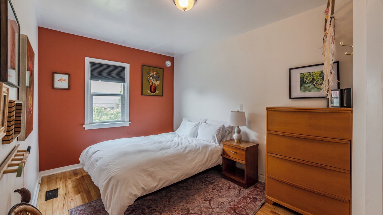 Photo of Bedroom in Okanagan-Similkameen