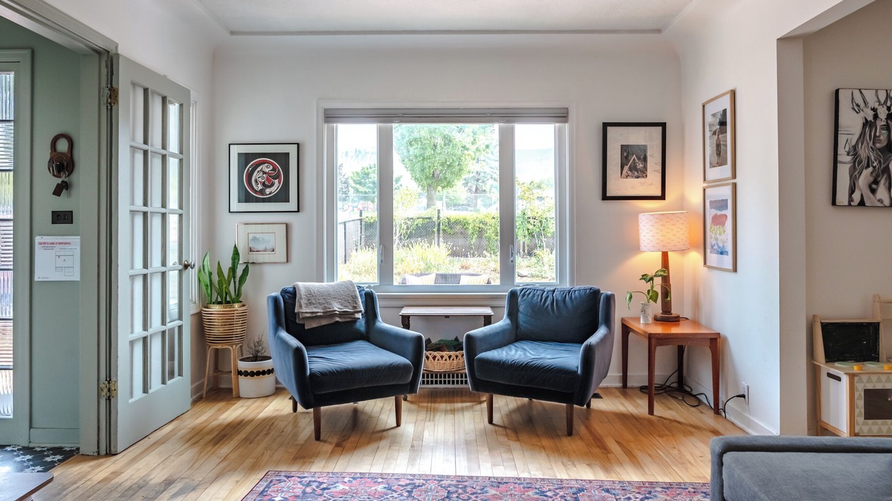 Photo of Livingroom in Okanagan-Similkameen