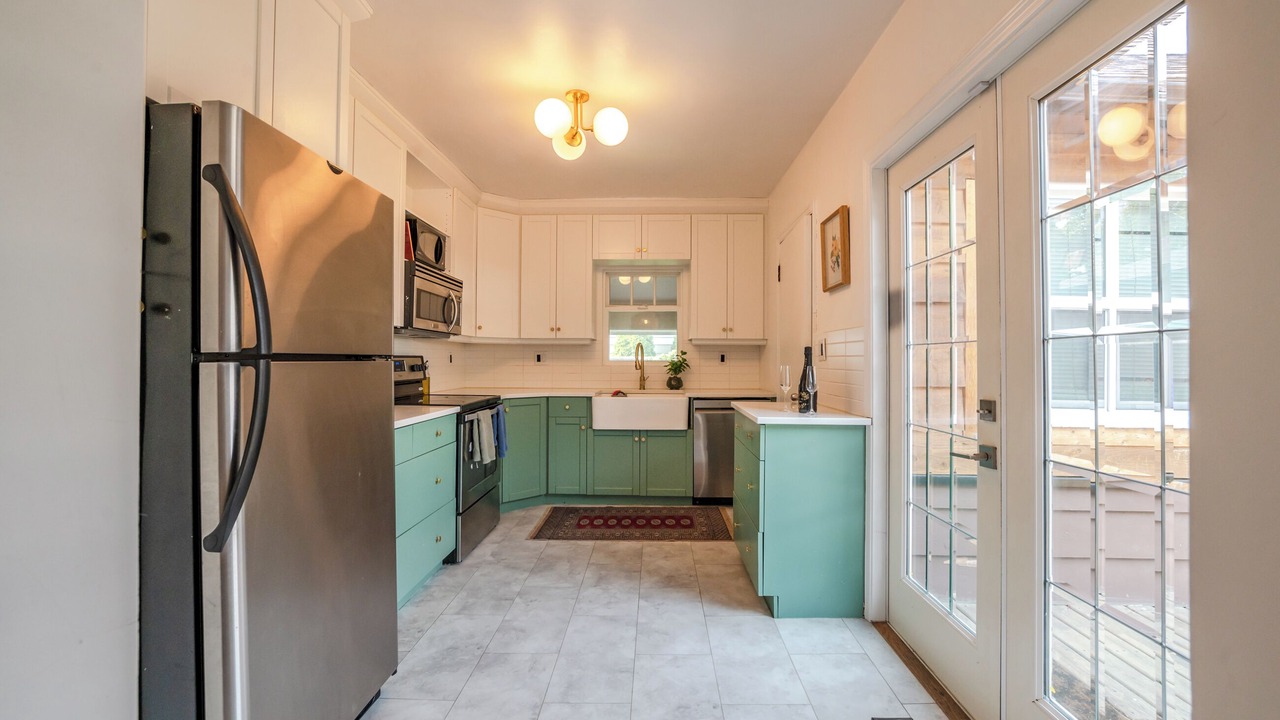 Photo of Kitchen in Okanagan-Similkameen