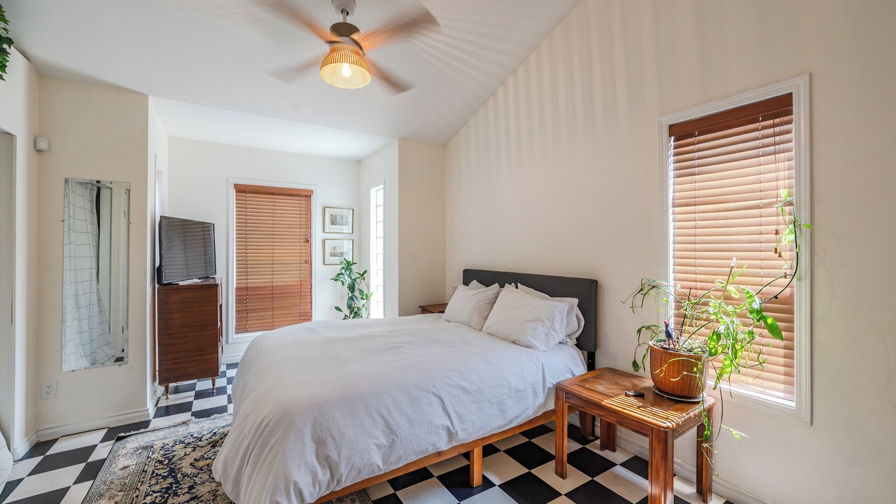 Photo of Bedroom in Okanagan-Similkameen