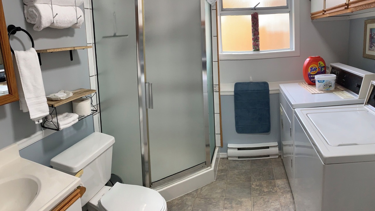 Photo of Bathroom in Courtenay
