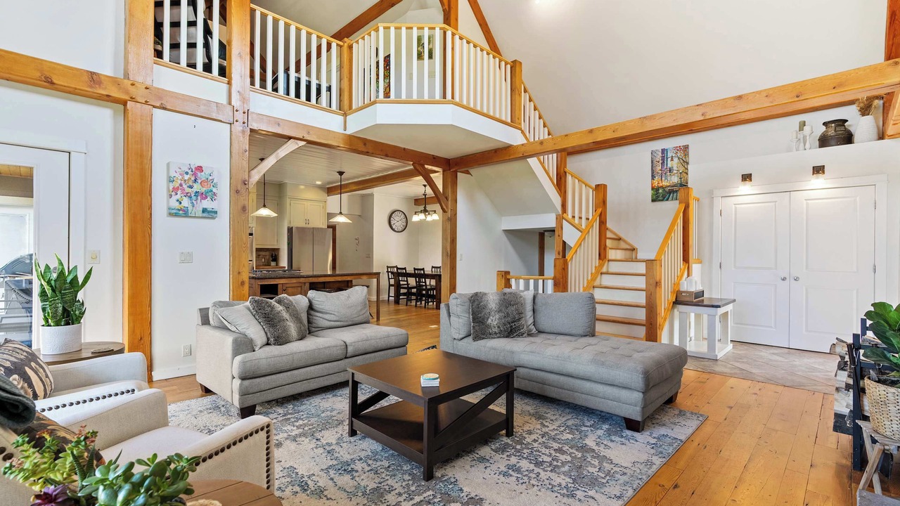 Photo of Livingroom in Millarville