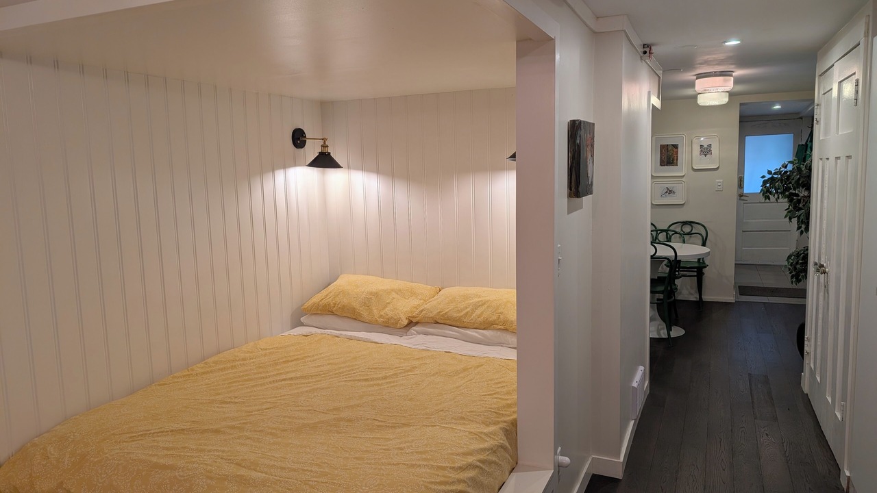 Photo of Bedroom in Riley Park