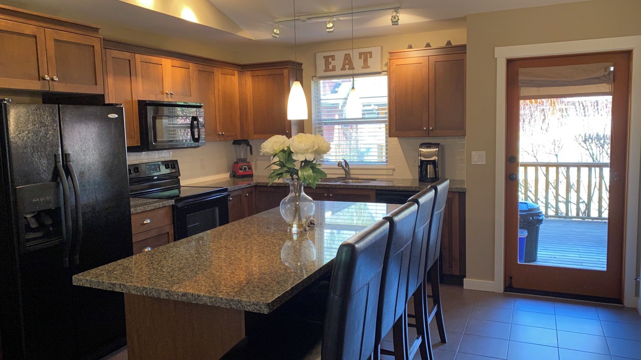Photo of Kitchen in Lindell Beach