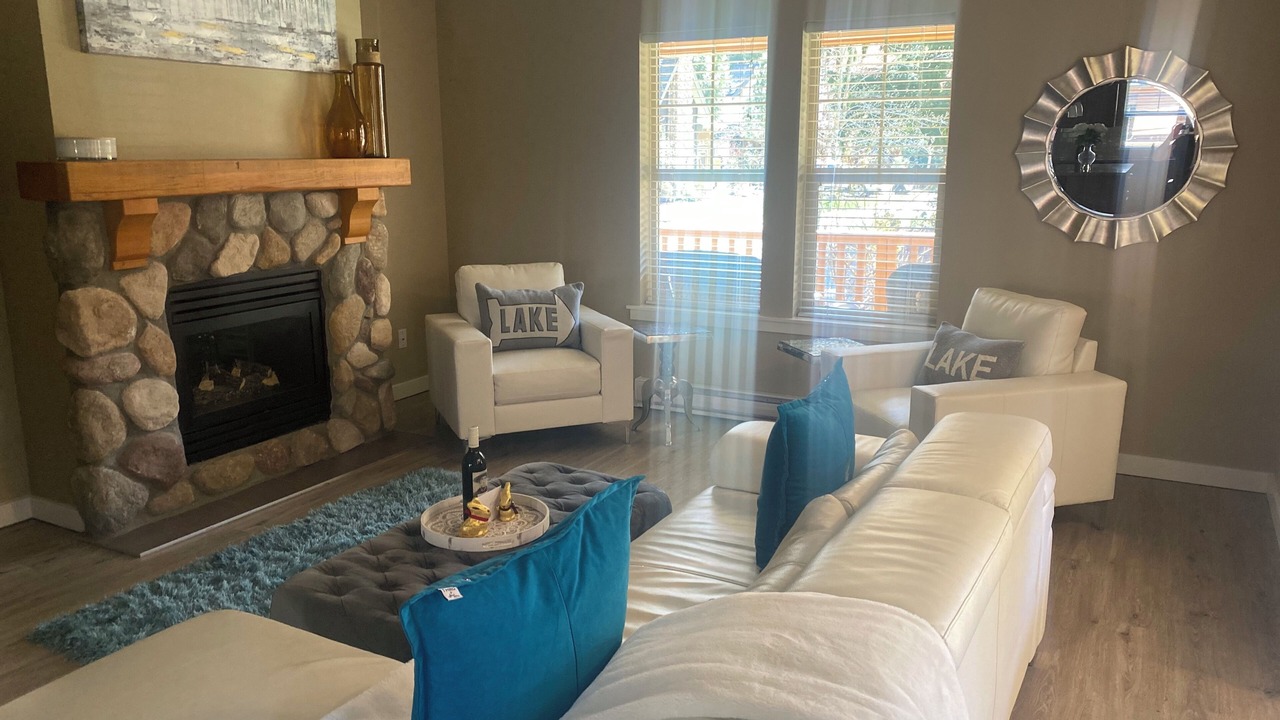 Photo of Livingroom in Lindell Beach