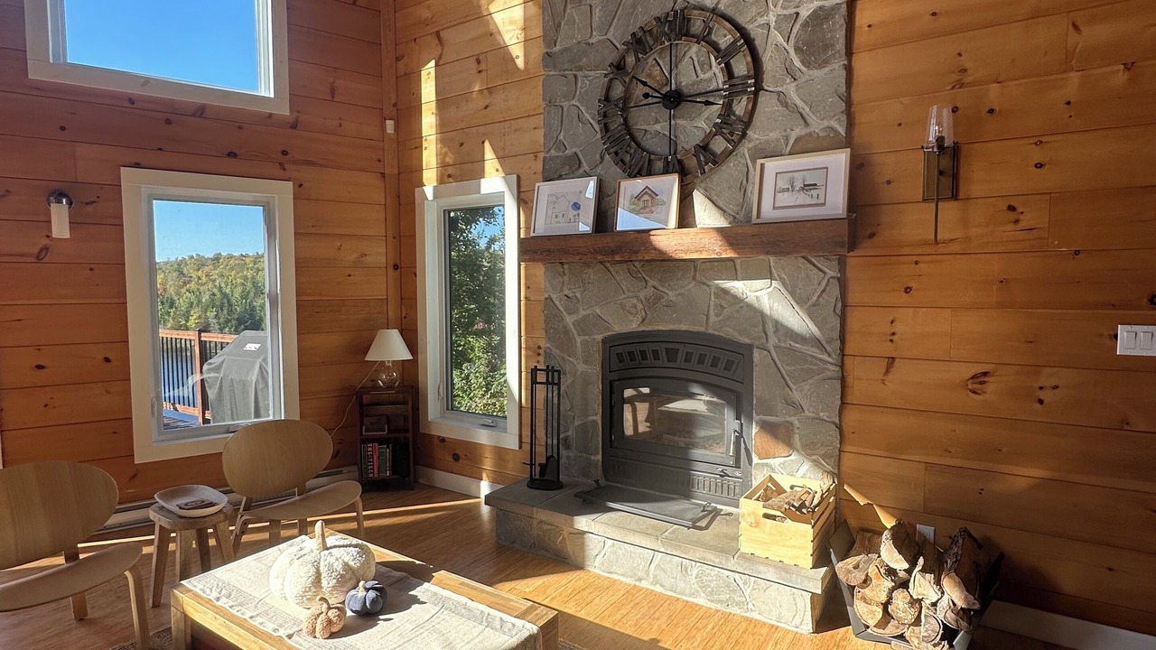Photo of Livingroom in Entrelacs