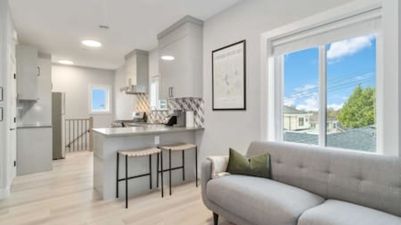 Photo of Livingroom in Sunset