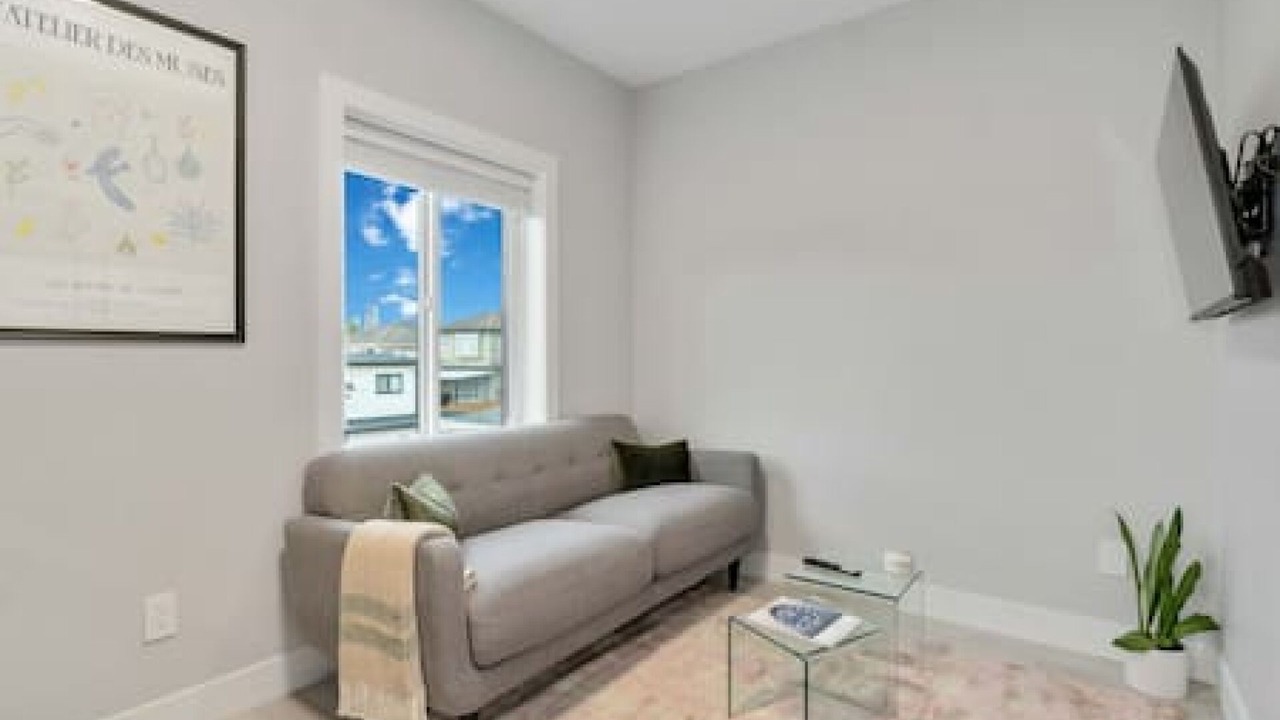 Photo of Livingroom in Sunset