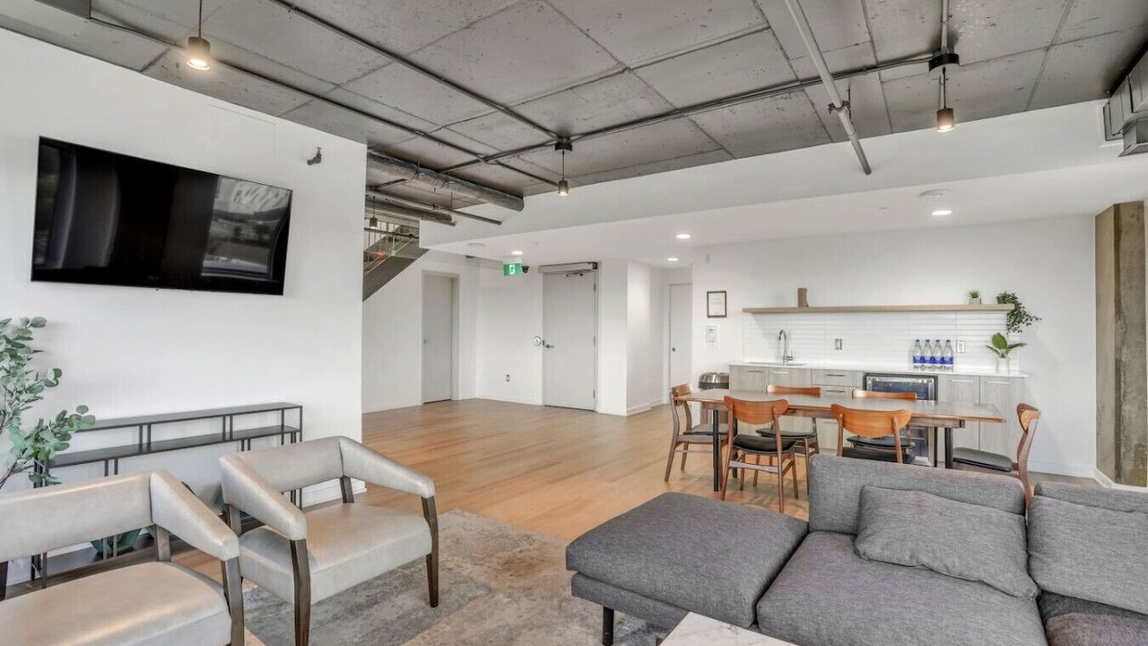 Photo of Livingroom in Industrial Park