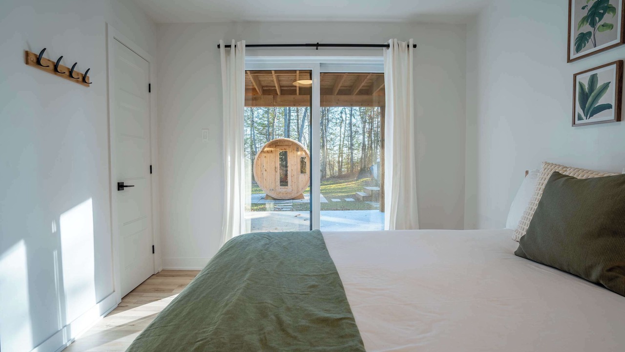Photo of Bedroom in Saint Come