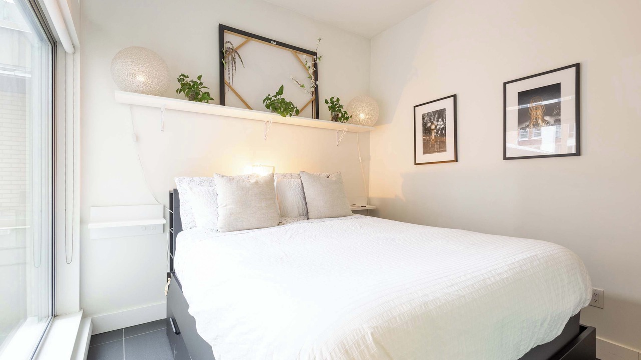 Photo of Bedroom in Gastown