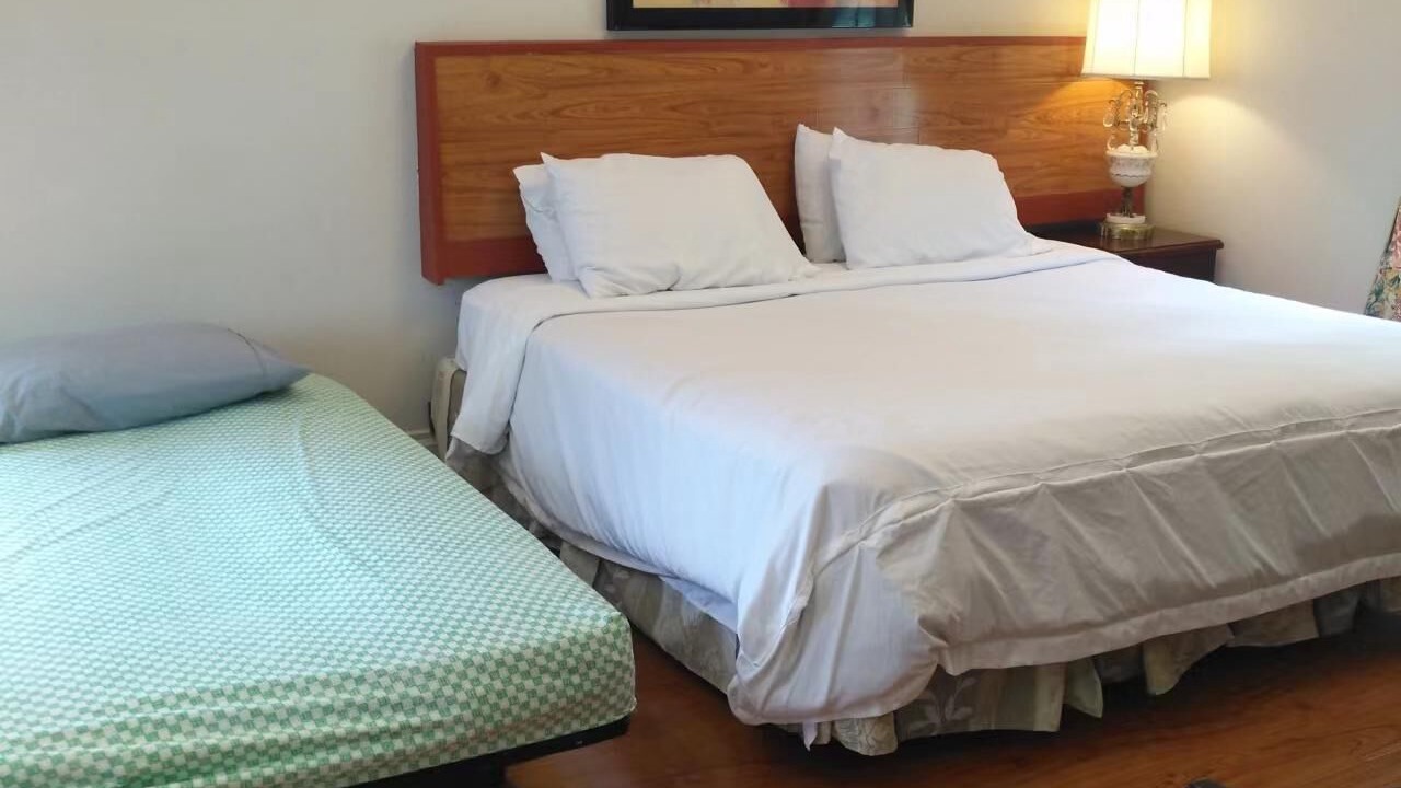 Photo of Bedroom in Adjala-Tosorontio