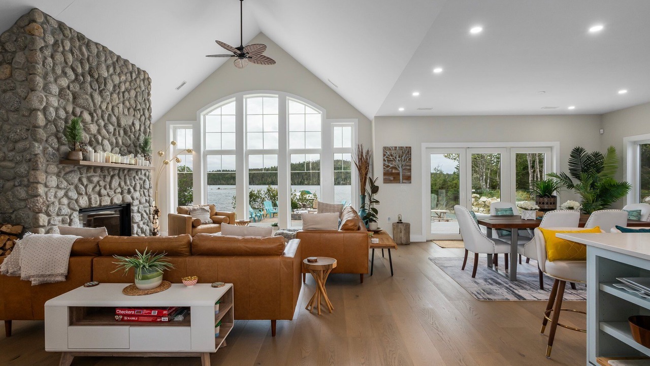 Photo of Livingroom in Bayside