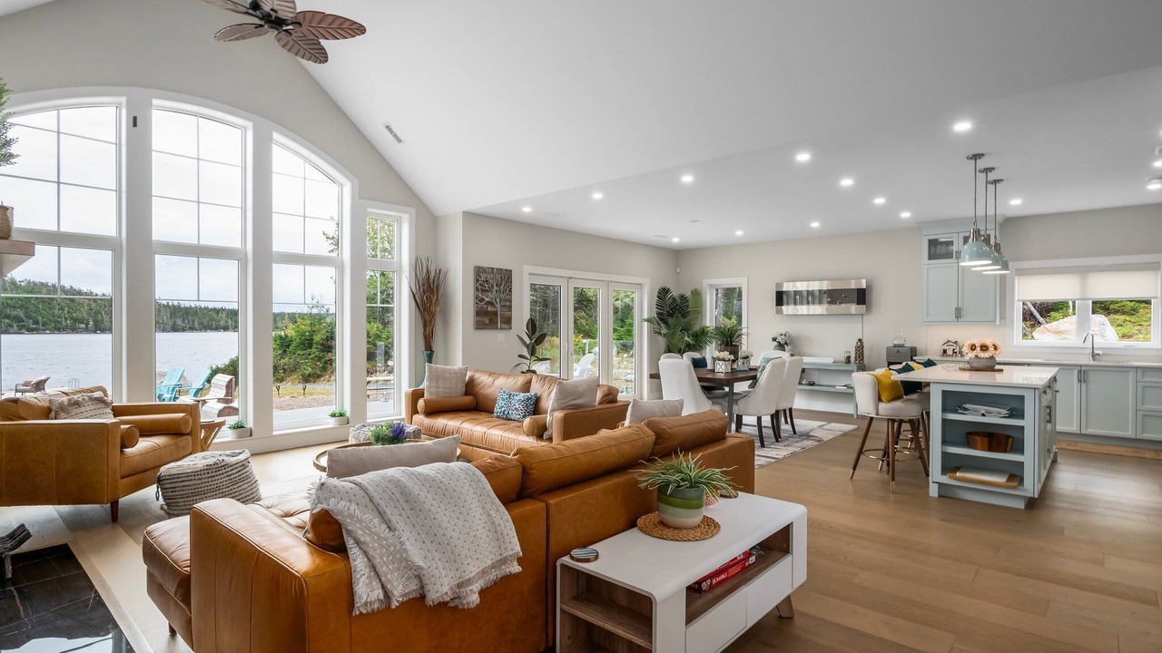Photo of Livingroom in Bayside
