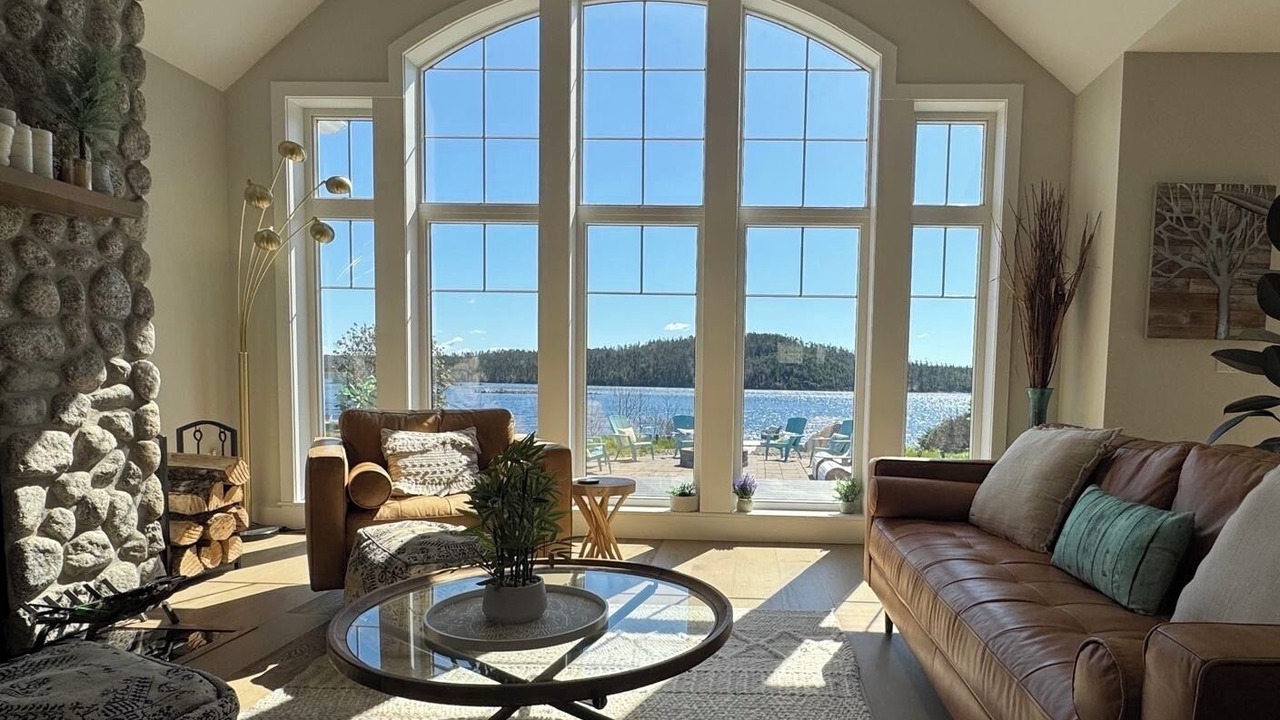 Photo of Livingroom in Bayside