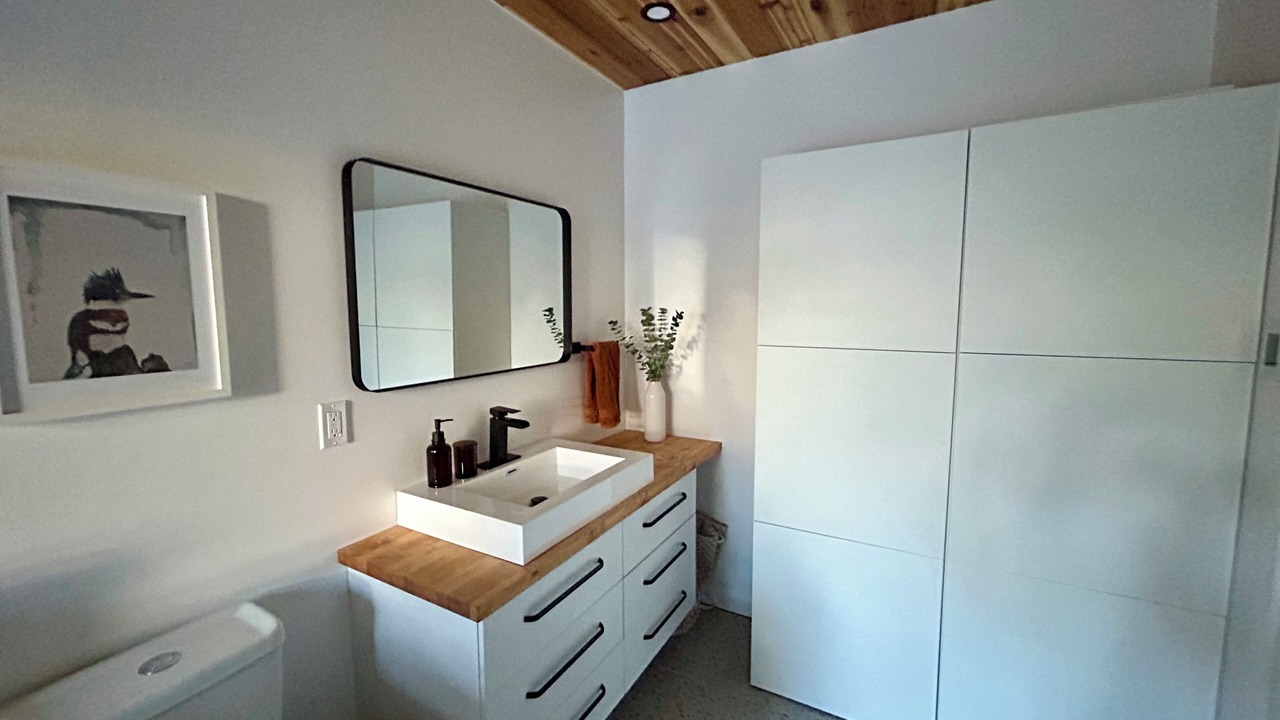 Photo of Bathroom in Baie-St-Paul