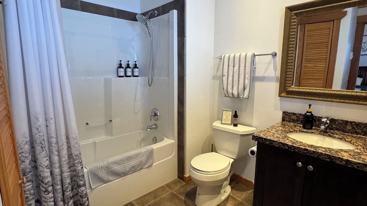 Photo of Bathroom in Okanagan-Similkameen