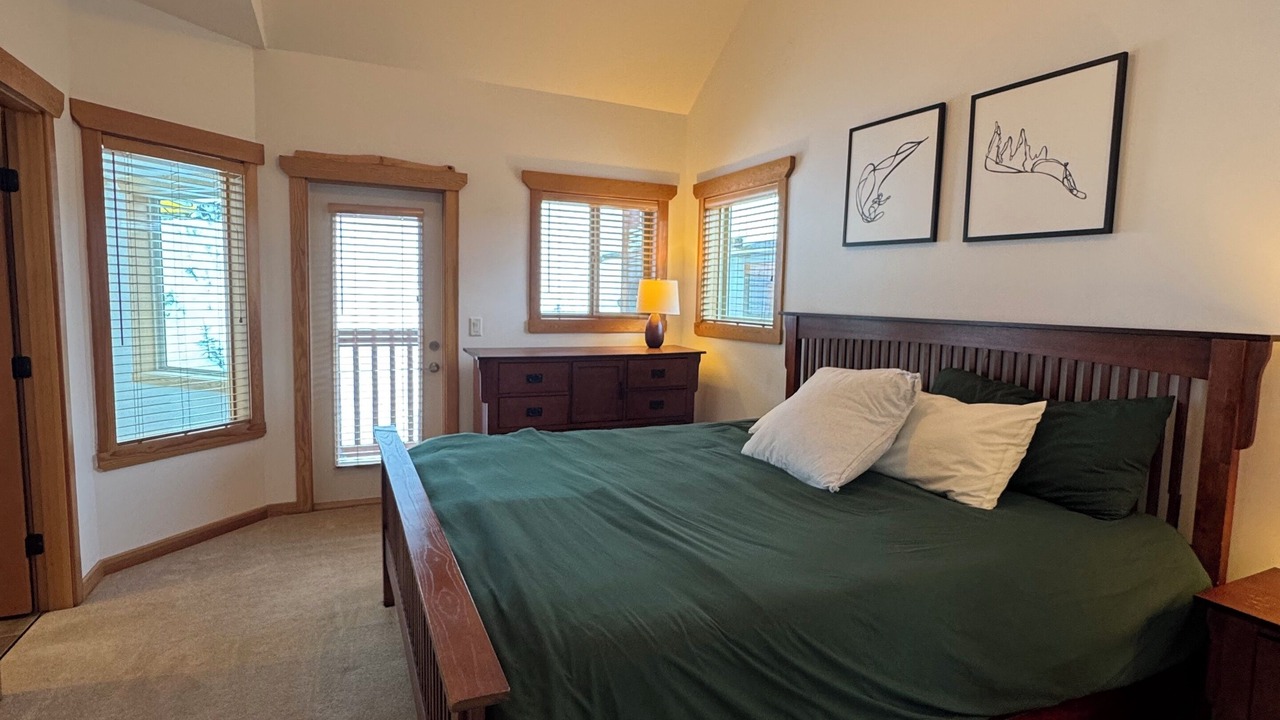 Photo of Bedroom in Okanagan-Similkameen