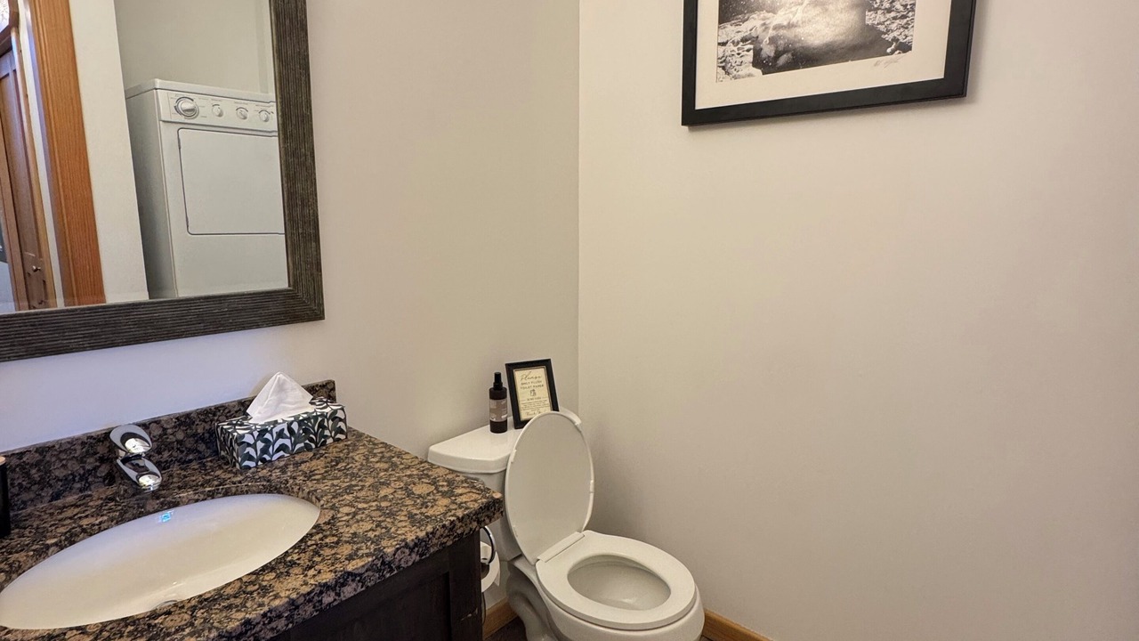 Photo of Bathroom in Okanagan-Similkameen