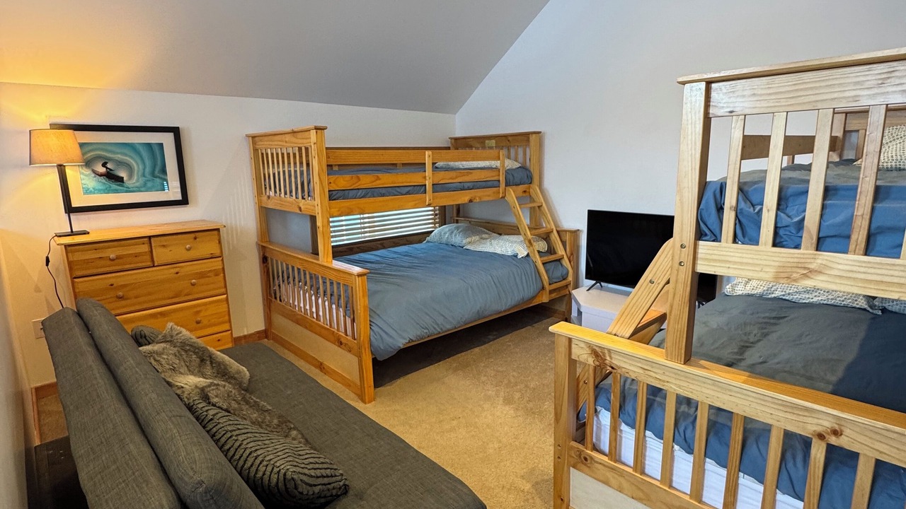 Photo of Bedroom in Okanagan-Similkameen