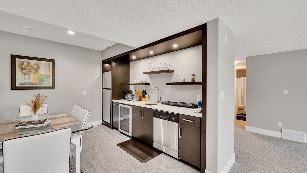 Photo of Kitchen in Division No. 11