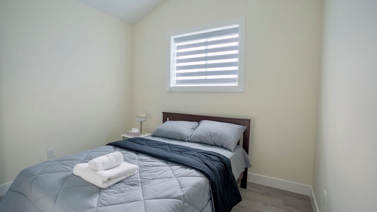 Photo of Bedroom in Renfrew-Collingwood