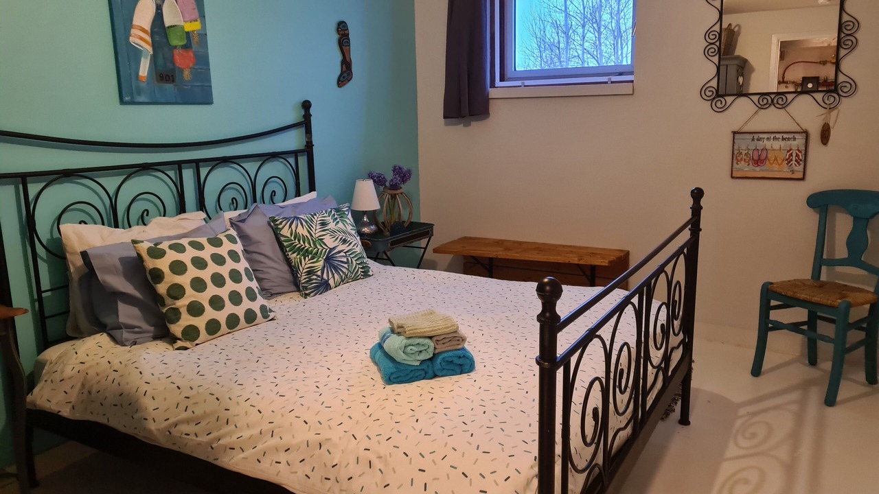 Photo of Bedroom in Colchester County