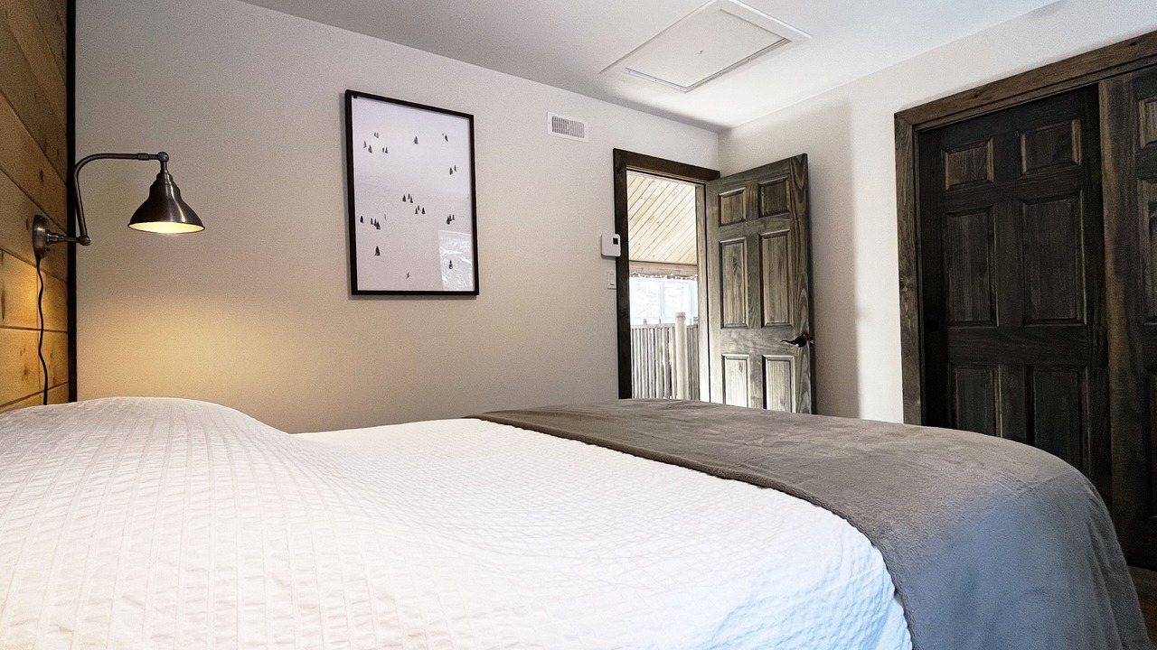 Photo of Bedroom in Entrelacs