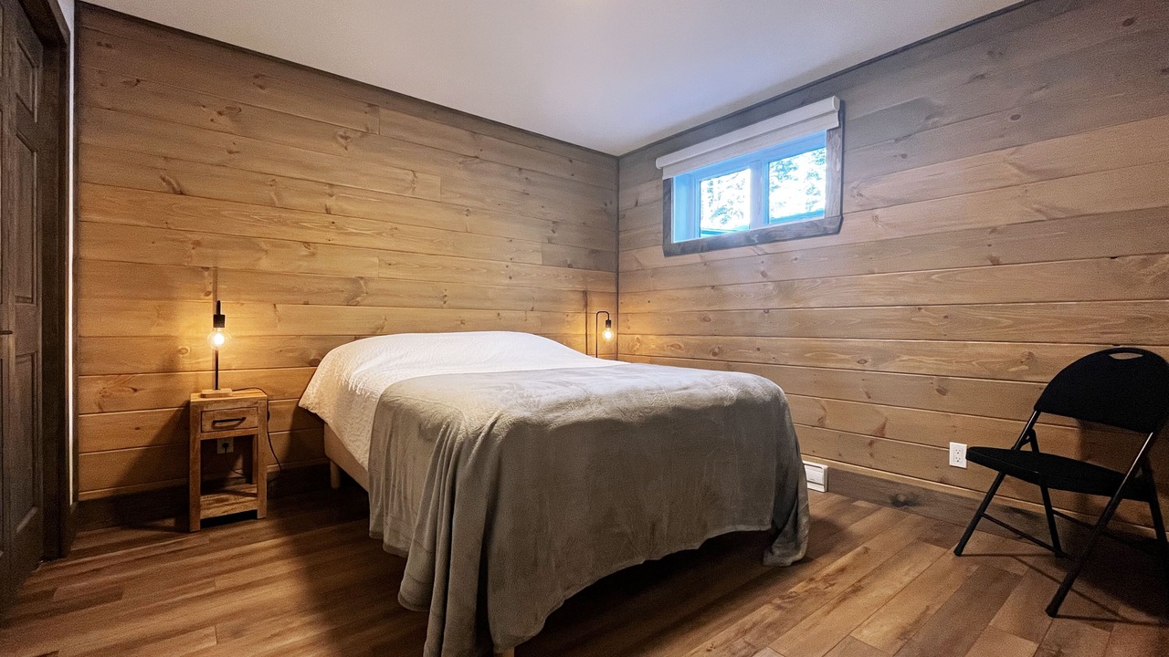 Photo of Bedroom in Entrelacs