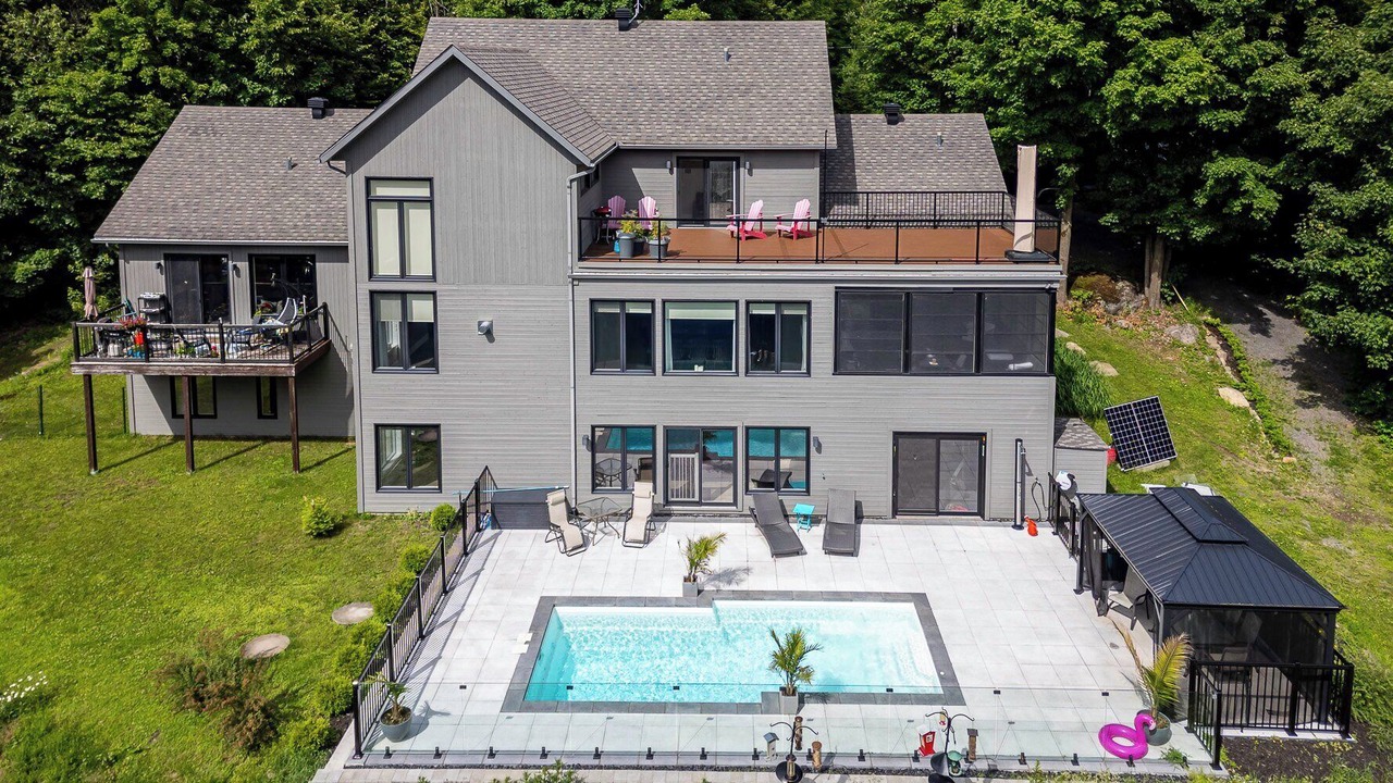 Photo of Outdoor in Prevost