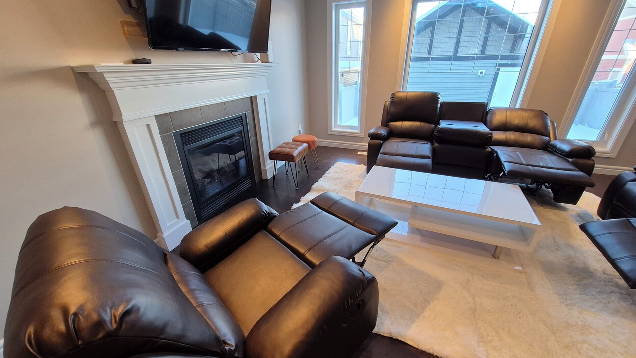 Photo of Livingroom in Rosslyn