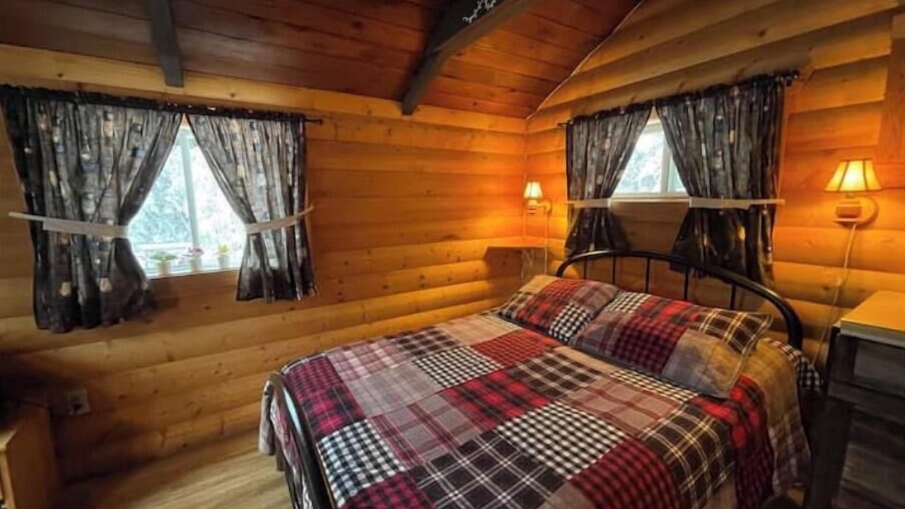 Photo of Bedroom in Division No. 11