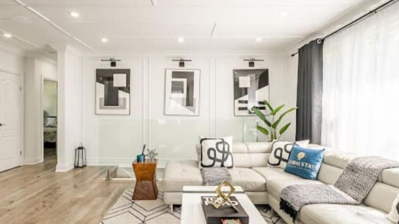 Photo of Livingroom in Mineola
