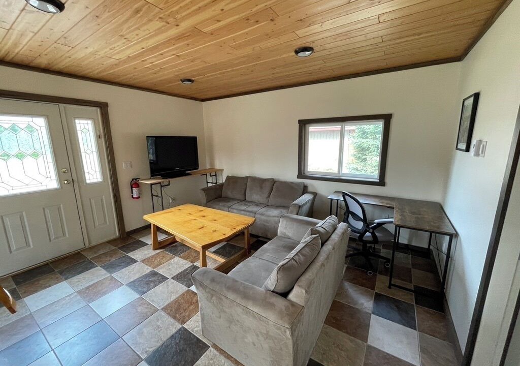 Photo of Livingroom in Valemount