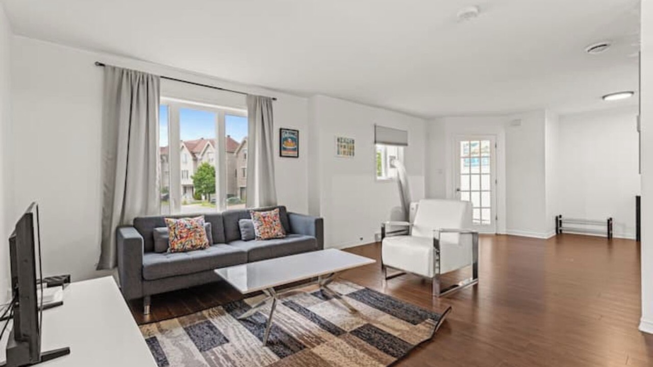 Photo of Livingroom in Brossard