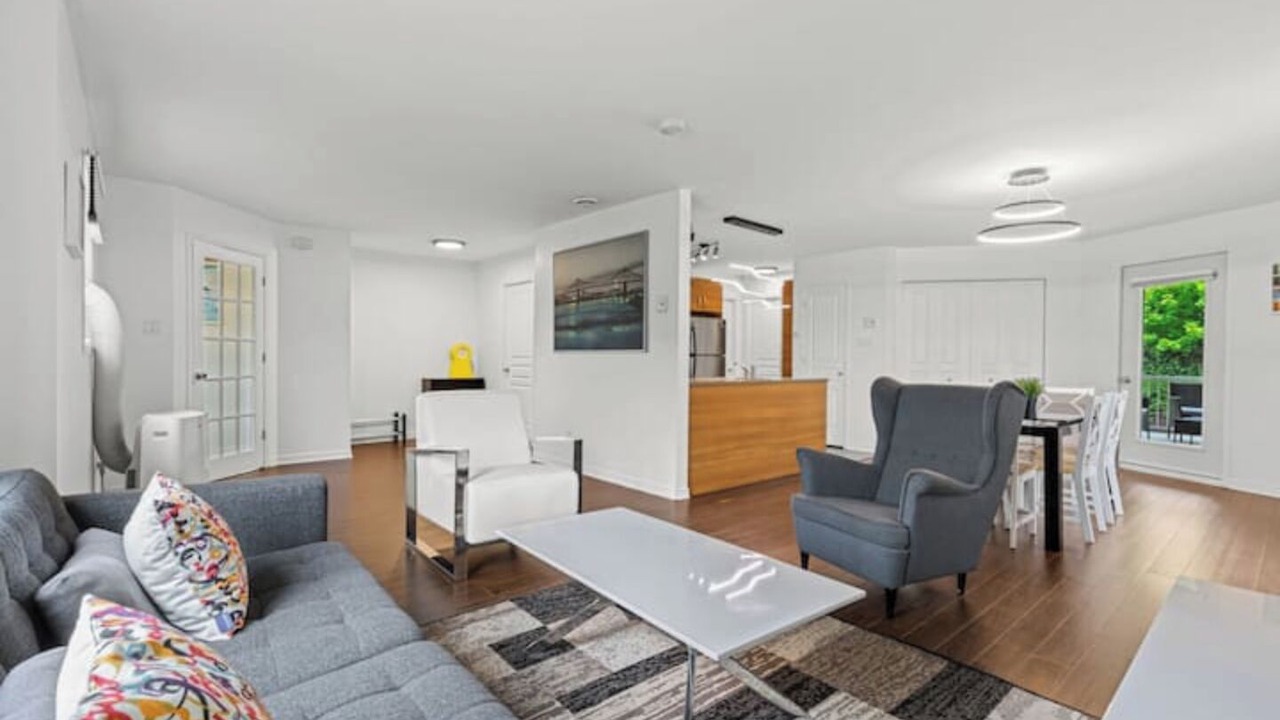 Photo of Livingroom in Brossard