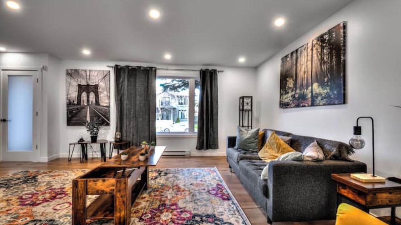 Photo of Livingroom in Brossard
