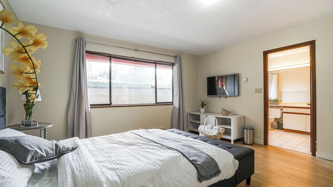 Photo of Bedroom in Horseshoe Bay