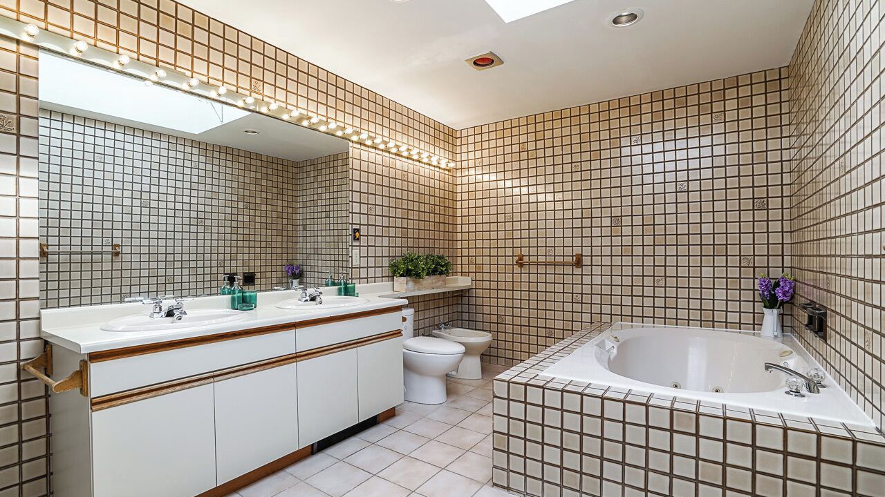 Photo of Bathroom in Horseshoe Bay