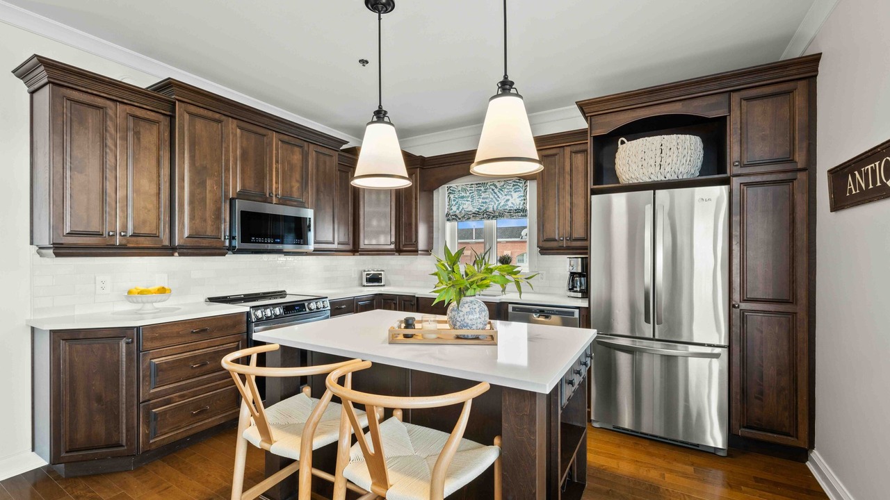 Photo of Kitchen in Queens Square