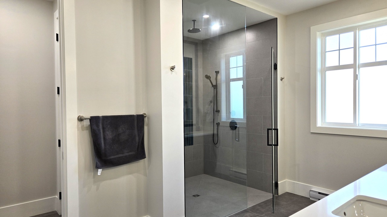 Photo of Bathroom in Okanagan-Similkameen