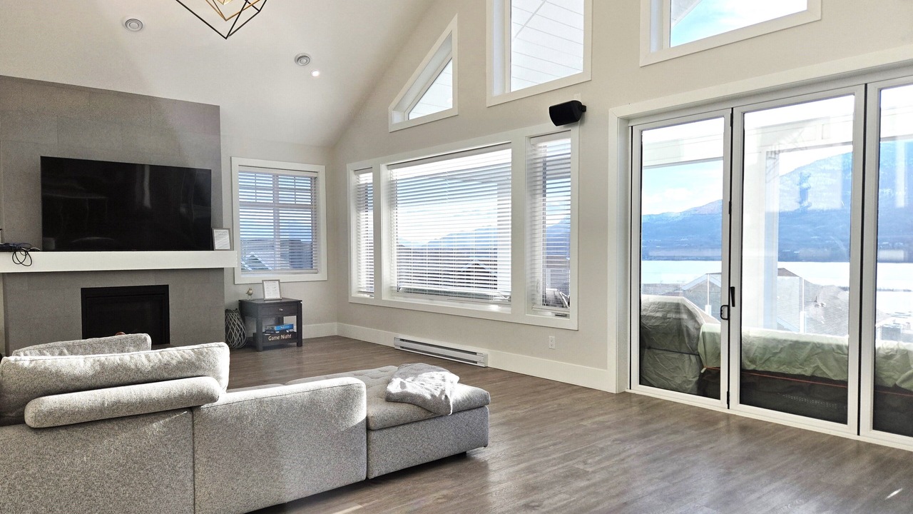 Photo of Livingroom in Okanagan-Similkameen