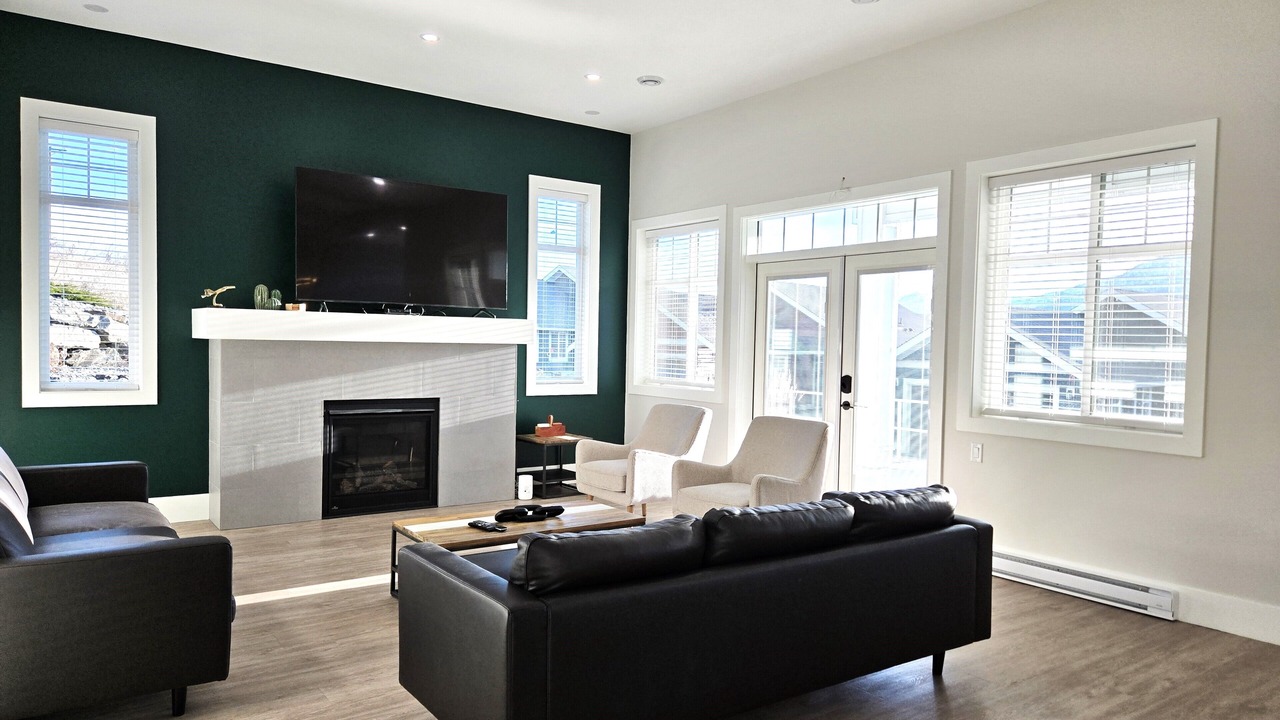 Photo of Livingroom in Okanagan-Similkameen