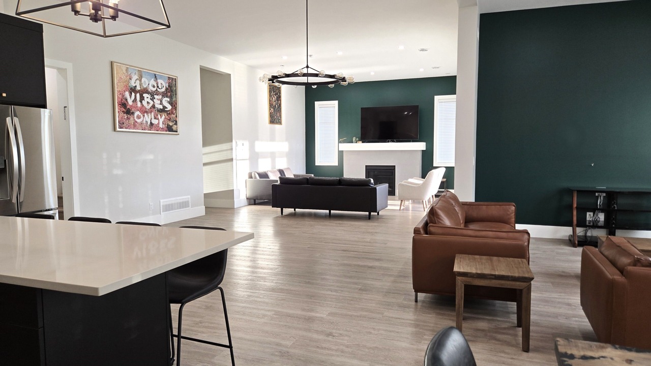 Photo of Livingroom in Okanagan-Similkameen