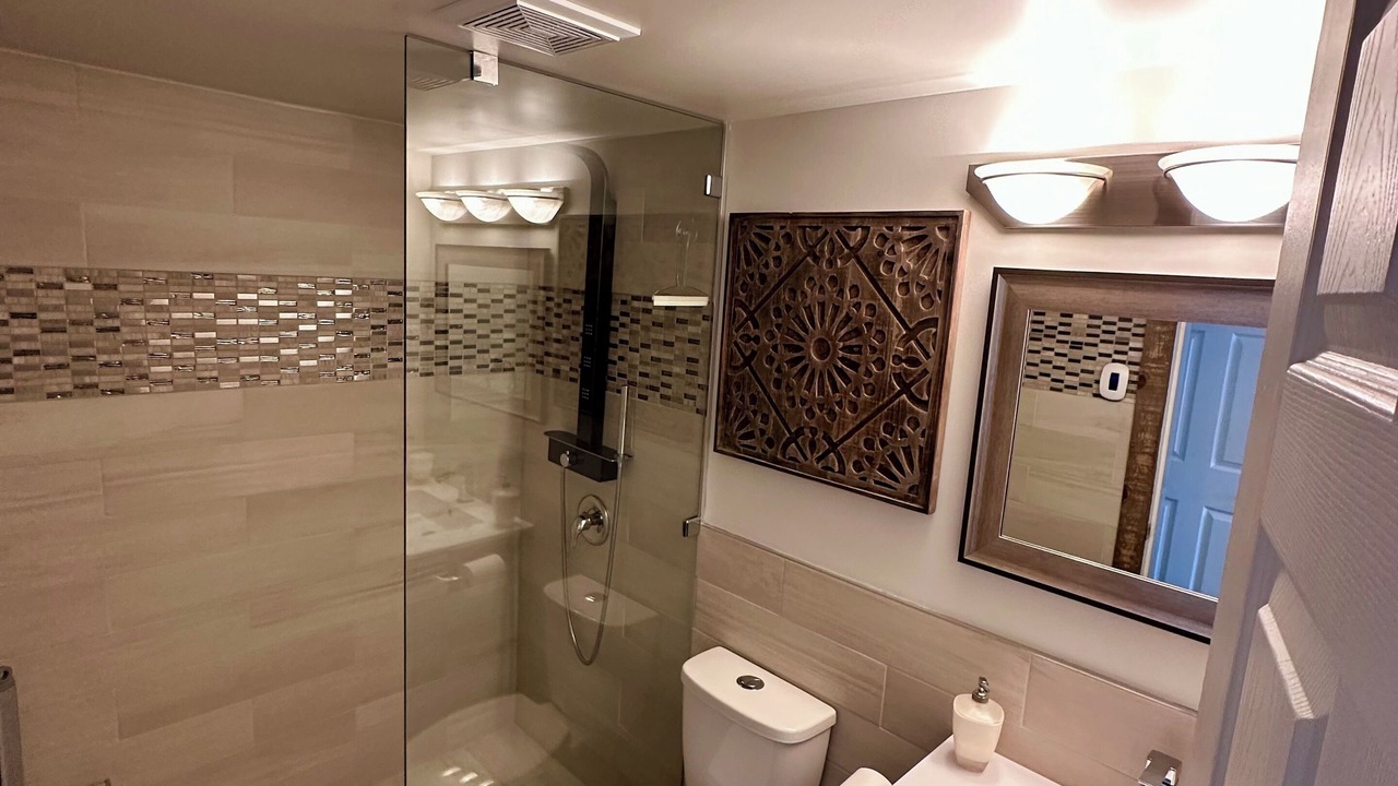 Photo of Bathroom in Courtenay