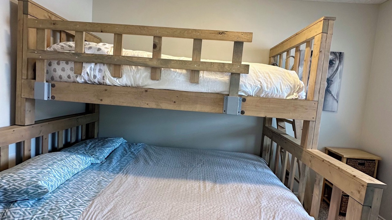 Photo of Bedroom in Courtenay