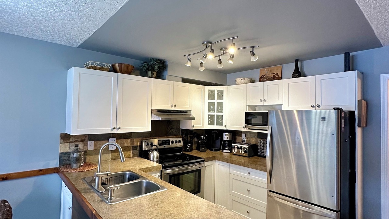 Photo of Kitchen in Courtenay